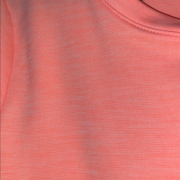 Coral Under Armour workout tee - Picture 4 of 5